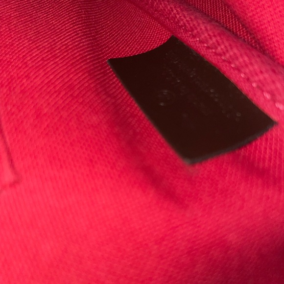 SOLD!!! Louis Vuitton Favorite - Picture 4 of 9